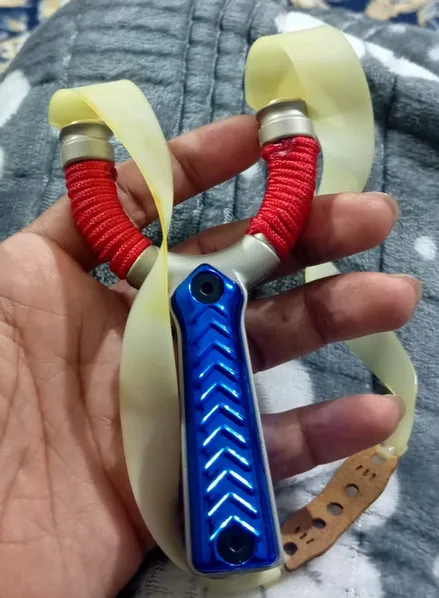 Stainless steel clip Flying Slingshot 